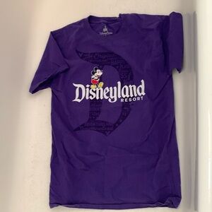 Disneyland Resort signature t-shirt